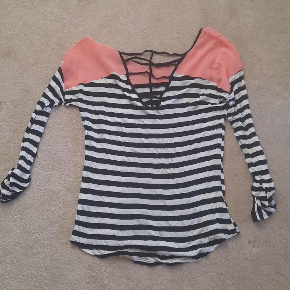 Striped top - Picture 5 of 6